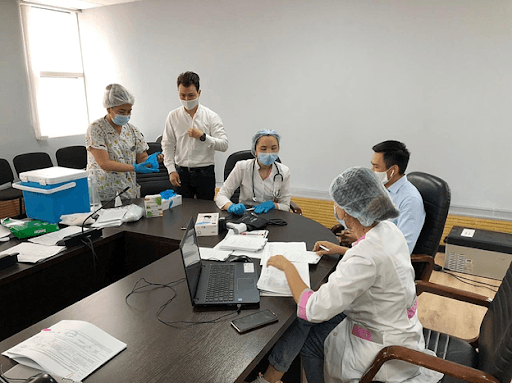 С совместного терминала АО "НК " КТЖ" осуществлена доставка 3 млн. флаконов для вакцины от коронавируса 