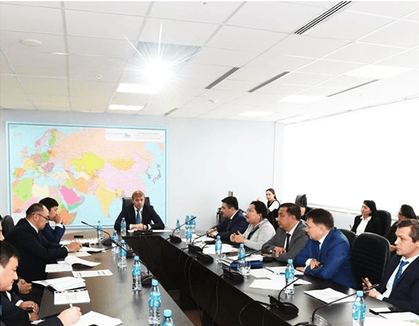 KTZ Express компаниясында «Сандық түрлендіру» бағдарламасының іс-шараларына байланысты ақпараттық күн өткізілді