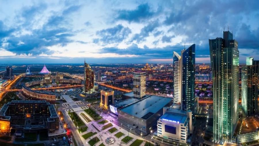 Қытайдан Қазақстанға өздігінен жойылатын шприцтер салынған алғашқы контейнерлік пойыз келді