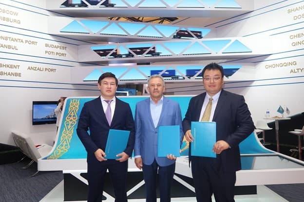 Между АО «KTZ Express», Xi’an Free Trade Port Construction and Operation Co., Ltd. и ООО «Юнионвэй» подписан Меморандум о намерениях в развитии совместных логистических услуг.