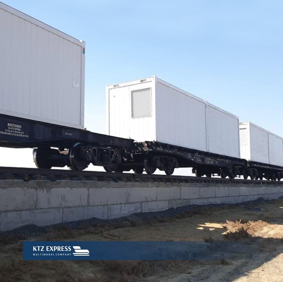 KTZ Express Алматыда уақытша госпиталь салу құрылысына қажетті жылжымалы үйлерді жеткізді