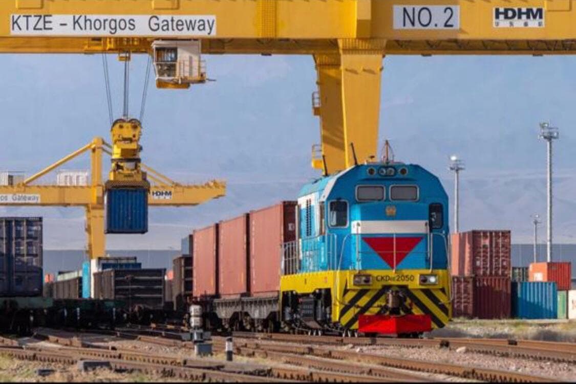 On September 30, 2020, a press tour for the Kazakh media took place at the Dry Port KTZE-Khorgos Gateway and the Altynkol railway border station