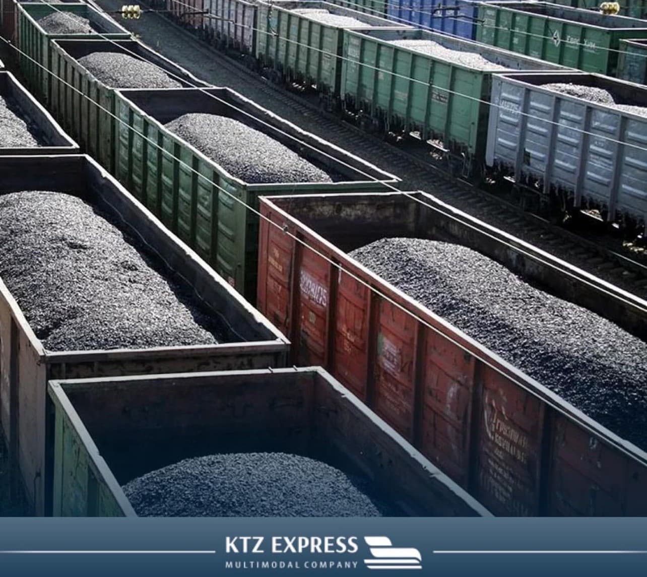 АО «KTZ Express» организована пилотная отправка доменного кокса объемом 4500 тонн в полувагонах по международному транспортному коридору «Север-Юг». ⠀